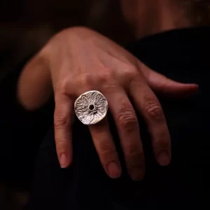 Anillo Mandala con zirconita